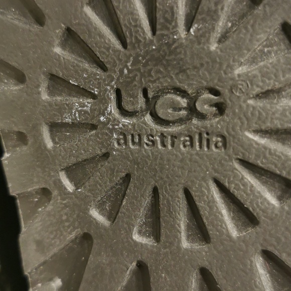 UGG boots - Picture 7 of 8